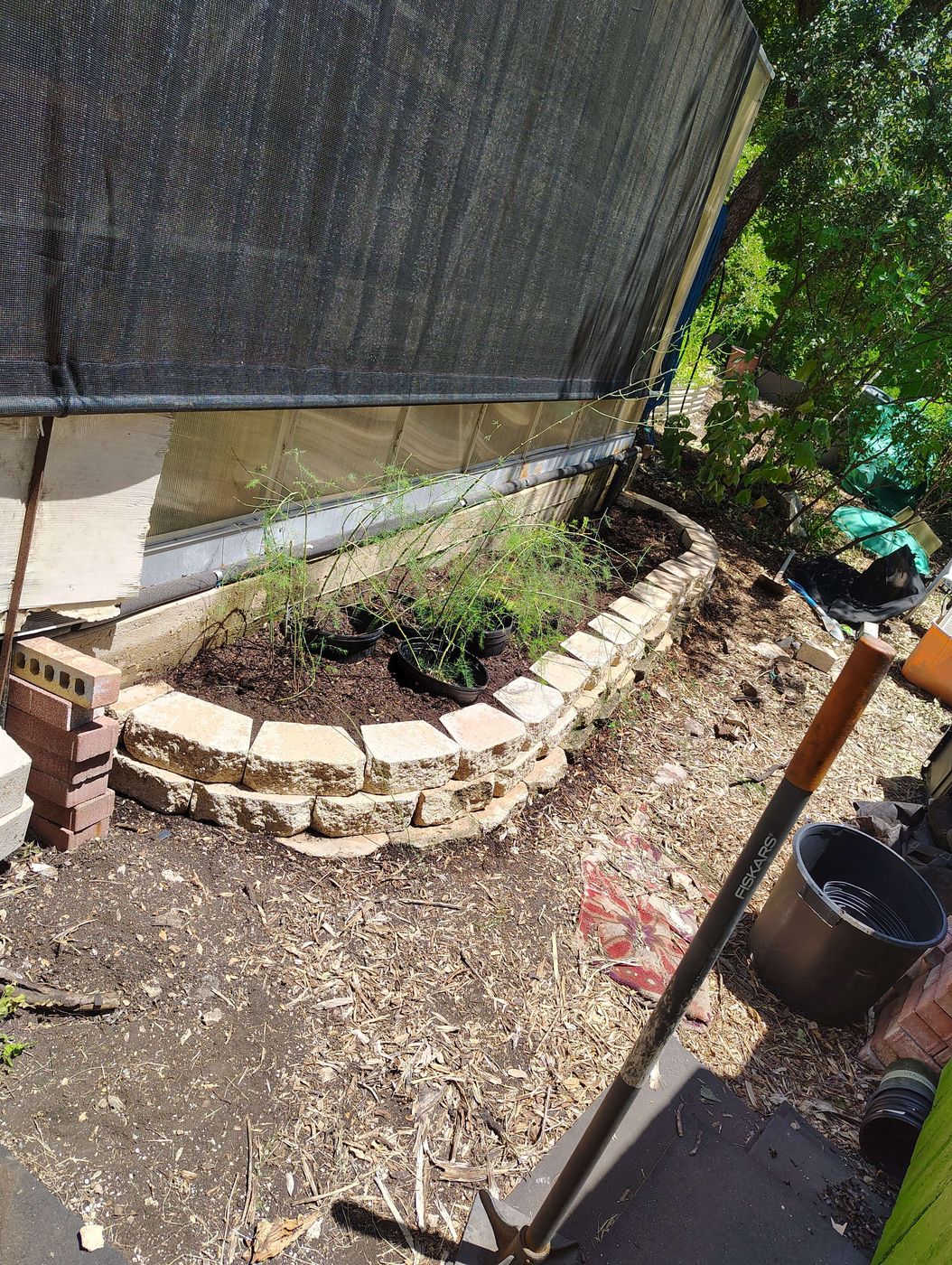 Dry-set stone planter with drought-tolerant plantings